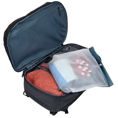 תיק גב/נסיעות AION 40 ליטר מבית THULE בצבע שחור