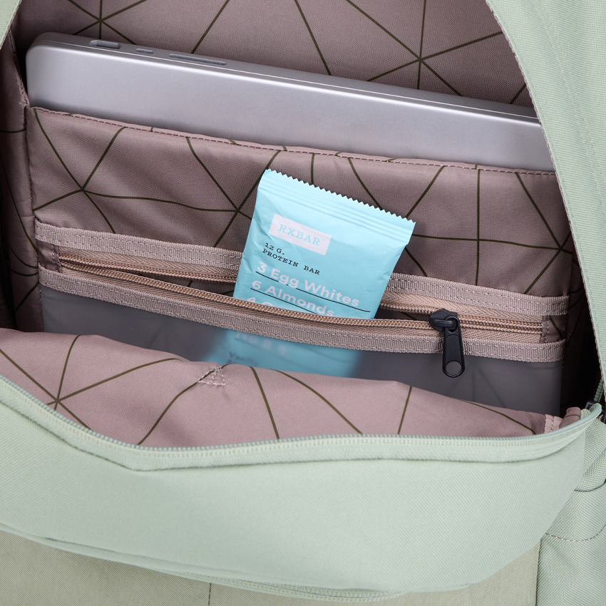 תיק גב INDAGO ירוק בהיר 23L מבית Thule | BuyTik תיק גב INDAGO ירוק בהיר 23L מבית Thule | BuyTik